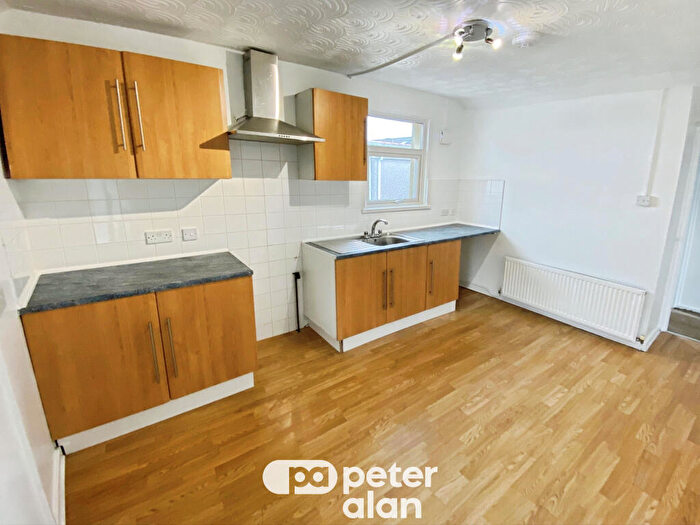 2 Bedroom Flat To Rent In Nith Street, Aberdare, CF44