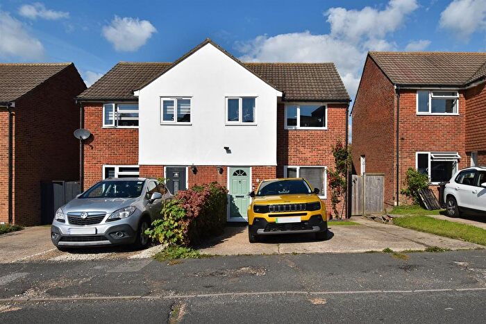 3 Bedroom Semi-Detached House For Sale In Essenden Road, St. Leonards-On-Sea, TN38