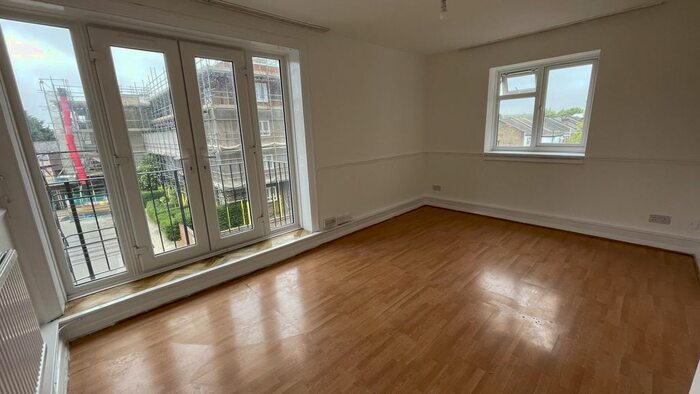 2 Bedroom Flat To Rent In Turner Avenue, Tottenham, N15