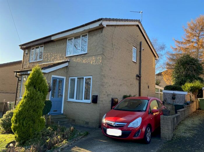 Houses for sale & to rent in WF14 8ES, Hopton Lane, Mirfield Mirfield