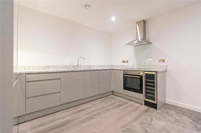 2 Bedroom Apartment To Rent In Strawberry Hill, Newbury, Berkshire, RG14