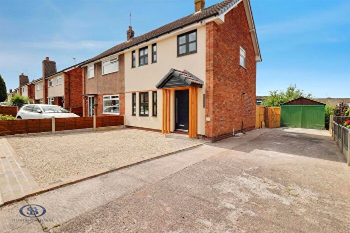 3 Bedroom Semi-Detached House For Sale In Queens Drive, Sandbach, CW11
