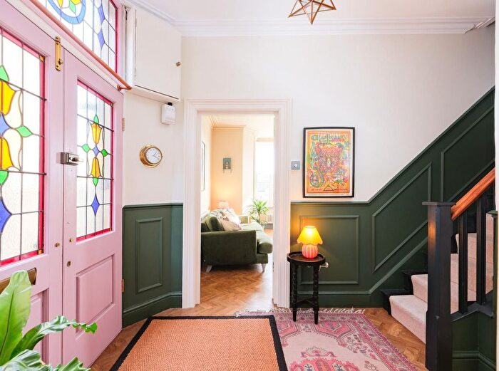 4 Bedroom Semi-detached House For Sale In Highdale Avenue, Clevedon, BS21