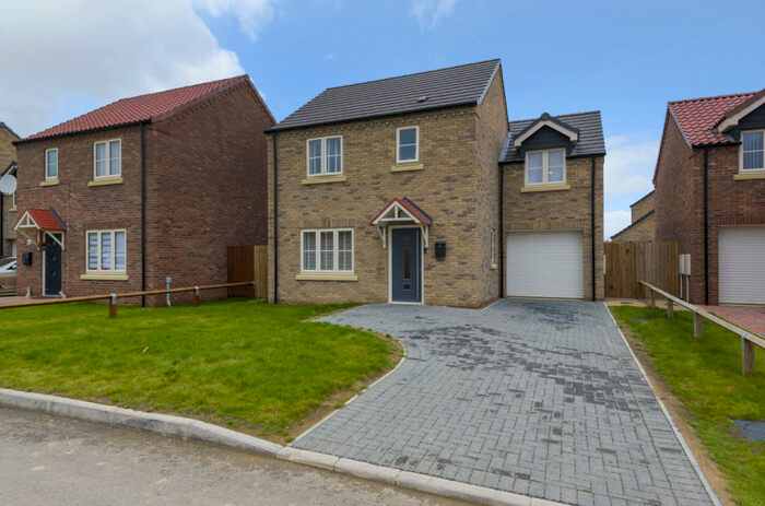 3 Bedroom Detached House For Sale In Redwood Close, Holbeach, PE12