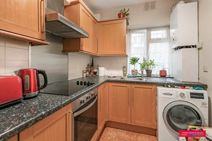 2 Bedroom Flat To Rent In Shoot Up Hill, London, NW2