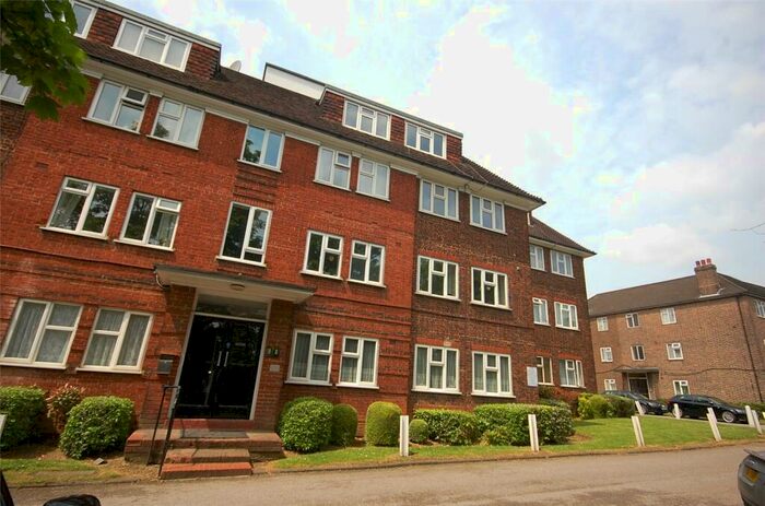 2 Bedroom Apartment To Rent In Granville Place, North Finchley, N12