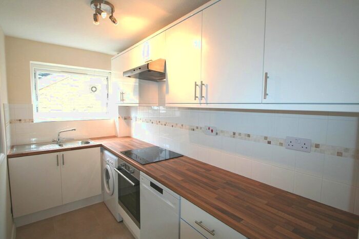 2 Bedroom Flat To Rent In Spencer Hill, Wimbledon, SW19