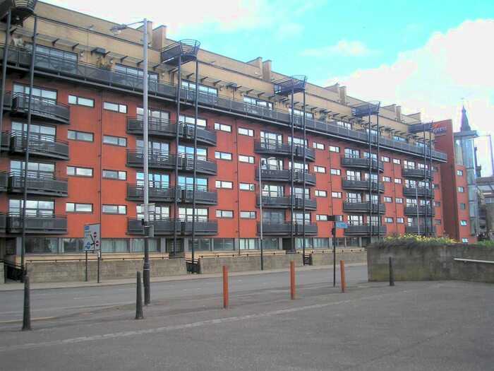 2 Bedroom Flat To Rent In Clyde Street, Glasgow, G1