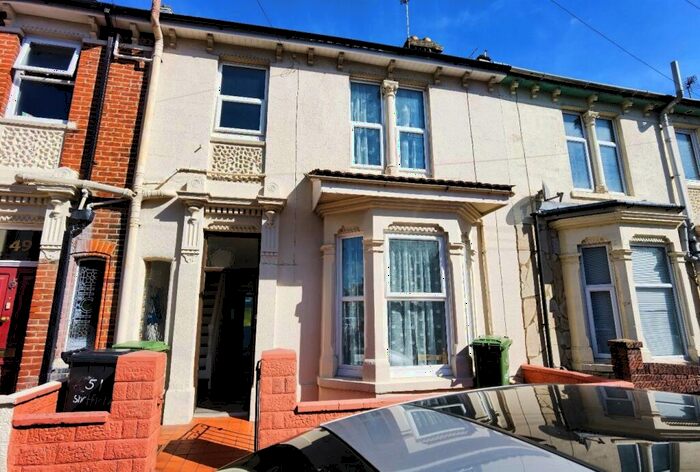 5 Bedroom Terraced House To Rent In Sheffield Road Silver Sub, Portsmouth, PO1