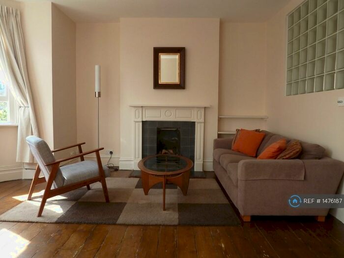 1 Bedroom Flat To Rent In Deans Buildings, London, SE17