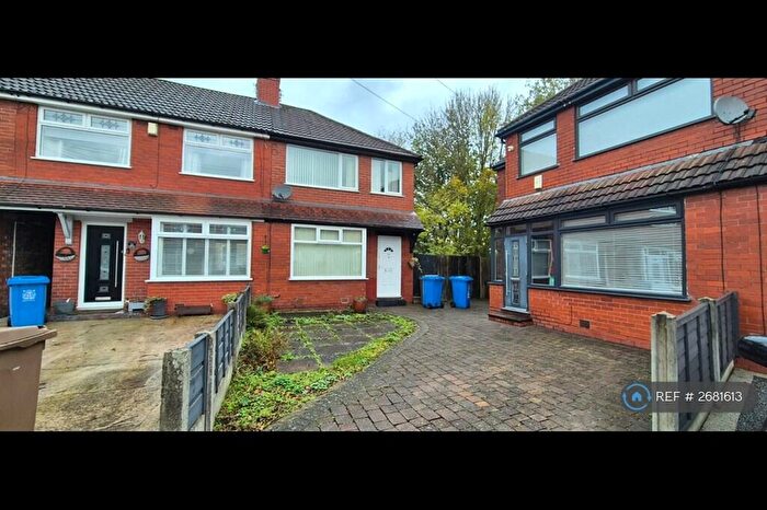 2 Bedroom Semi-Detached House To Rent In Eastfield Avenue, Manchester, M24