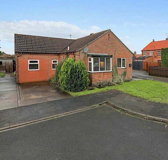 3 Bedroom Bungalow To Rent In St. Helens Rise, Wheldrake, York, YO19