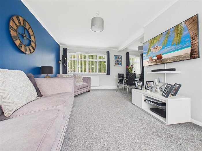 3 Bedroom Semi-Detached House For Sale In Sutton Close, Brereton, WS15