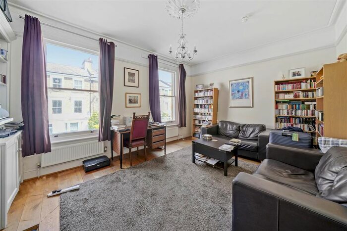 1 Bedroom Flat For Sale In Disraeli Road, London, SW15
