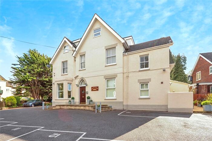 1 Bedroom Flat To Rent In Cresta Court, Bournemouth, BH2