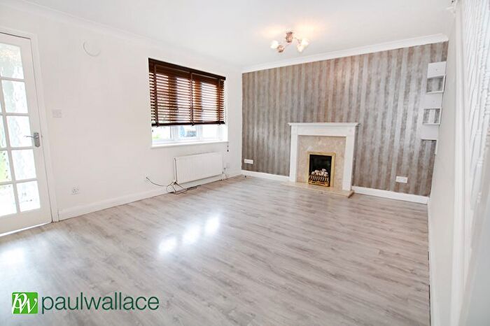 3 Bedroom Detached House For Sale In Canons Gate, Cheshunt, Waltham Cross, EN8