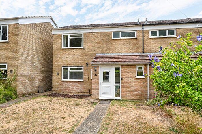 3 Bedroom Terraced House For Sale In Field Common Lane, Walton-on-Thames, KT12