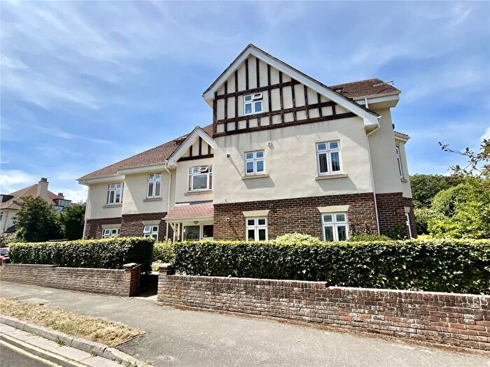 2 Bedroom Apartment For Sale In Stuart Road, Highcliffe, Christchurch, Dorset, BH23