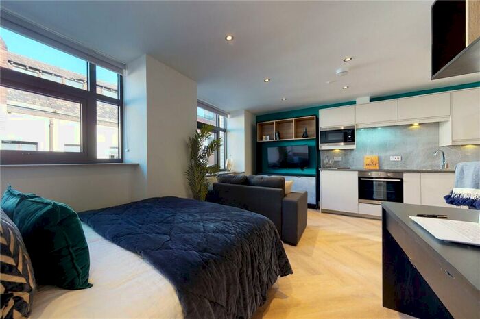 Apartment To Rent In South Parade #, LS1