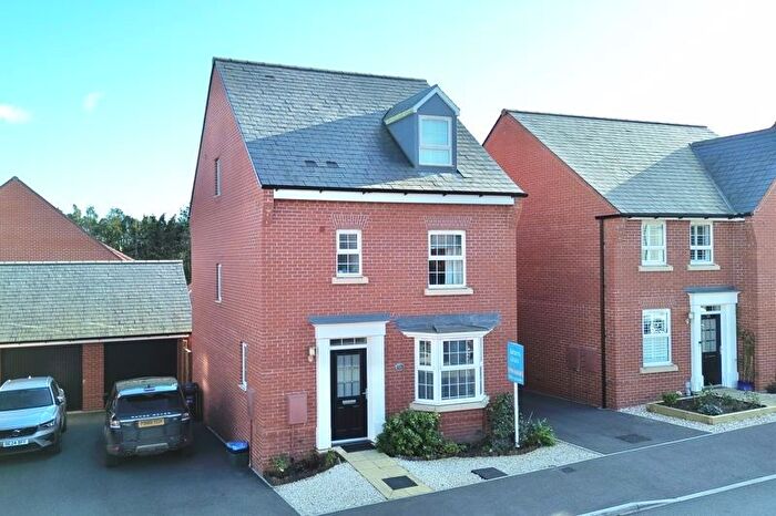 4 Bedroom Detached House For Sale In Stawell Road, Bishops Lydeard, Taunton, TA4