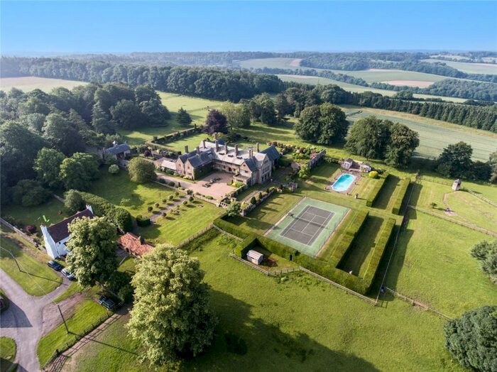 8 Bedroom Equestrian Facility For Sale In The Ewelme Park Estate, Park Corner, Nettlebed, Henley-on-Thames, Oxfordshire, RG9