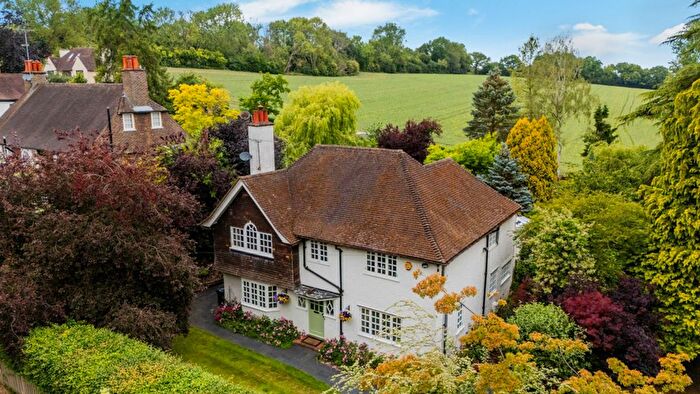 4 Bedroom Detached House For Sale In Glebe Road, Merstham, RH1