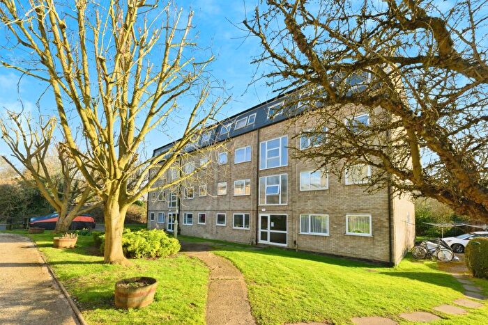2 Bedroom Apartment For Sale In Falcon Court, Ware, SG12