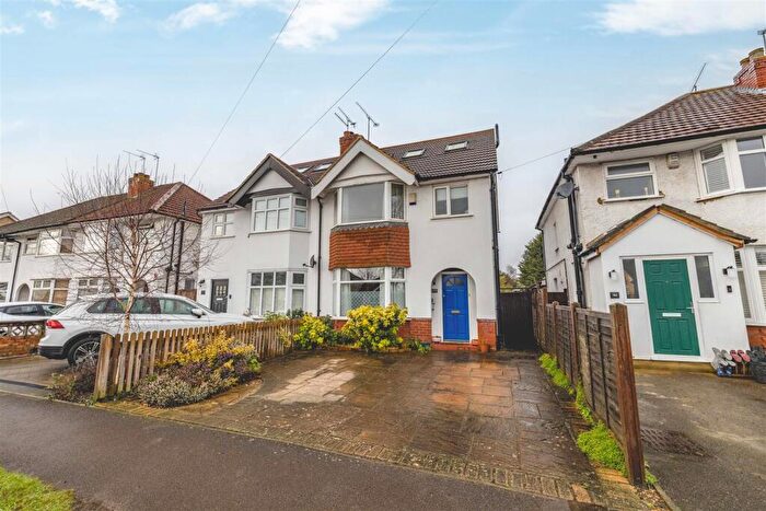 4 Bedroom Semi-Detached House For Sale In Vale Road, Windsor, SL4