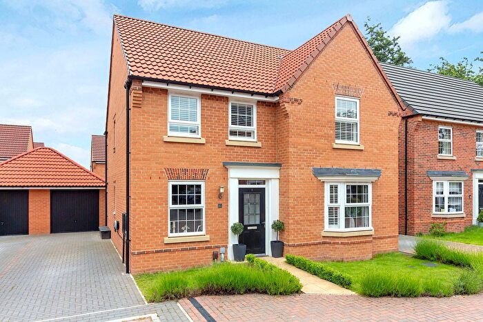 4 Bedroom Detached House For Sale In Ousebank Drive, Skelton, York, YO30