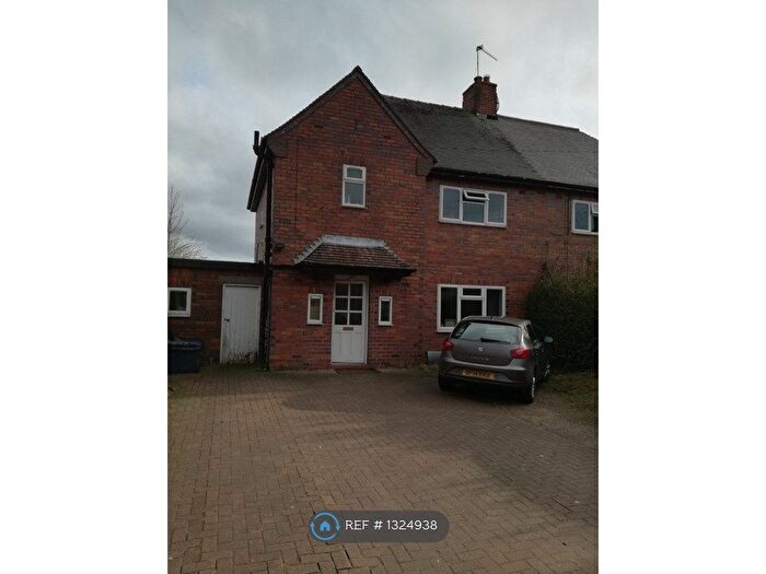 4 Bedroom Semi-Detached House To Rent In Sidney Drive, Kingsley Holt, Stoke-On-Trent, ST10