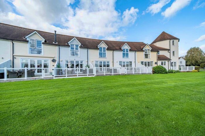 3 Bedroom Lodge For Sale In Windrush Lake The Watermark Spine Road, South Cerney, Cirencester, GL7