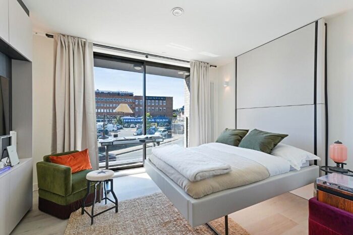 Studio To Rent In Ferme House, Greenhill Way, Harrow, HA1