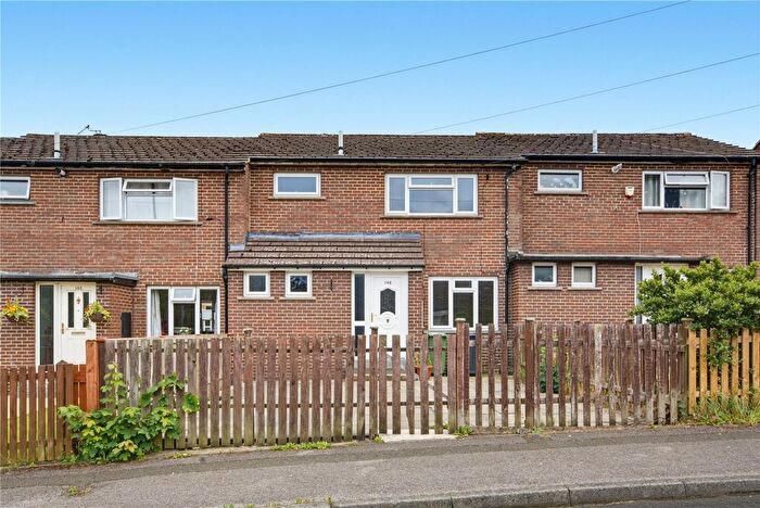 3 Bedroom Terraced House For Sale In Roundway, Honley, Holmfirth, HD9
