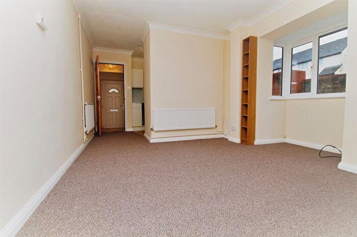 1 Bedroom House To Rent In Tilling Crescent, High Wycombe, HP13
