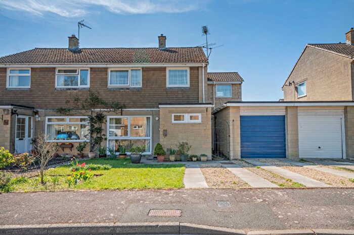 4 Bedroom Semi-detached House For Sale In Lancaster Road, Kempsford, Fairford, Gloucestershire, GL7