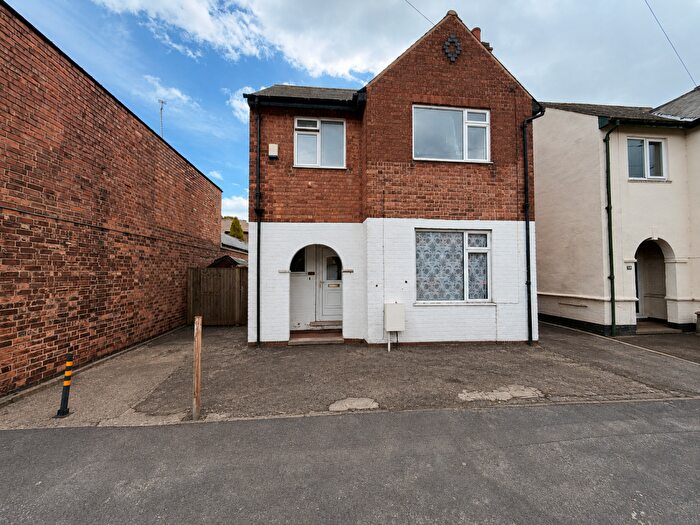 3 Bedroom Detached House For Sale In City Road, Dunkirk, NG7