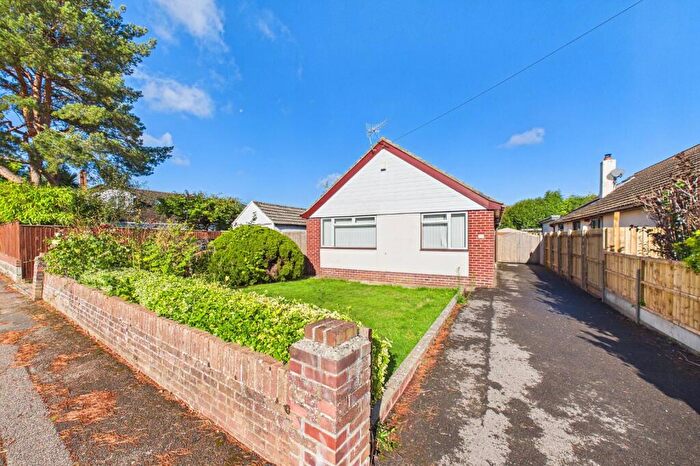 3 Bedroom Bungalow For Sale In Cheam Road, Broadstone, Dorset, BH18