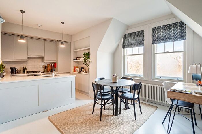 1 Bedroom Flat To Rent In New Kings Road, SW6