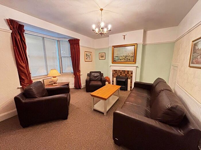 2 Bedroom Detached House To Rent In Chad Road, Edgbaston, B15