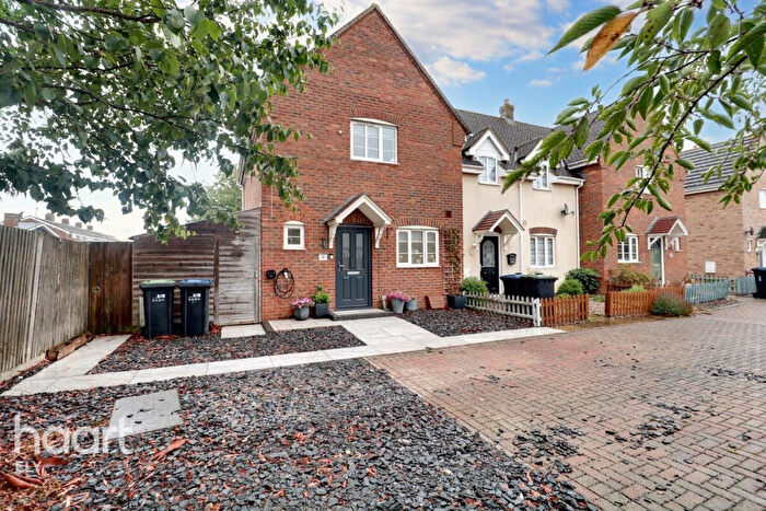 2 Bedroom End Of Terrace House For Sale In Blaydon Place, Sutton, CB6