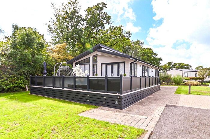 2 Bedroom Park Home For Sale In Aspen, Hoburne Bashley Holiday Park, New Milton, BH25