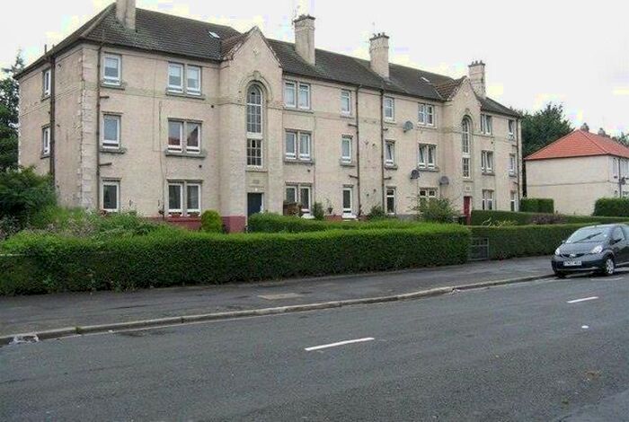 2 Bedroom Flat To Rent In / Restalrig Crescent, Edinburgh, EH7