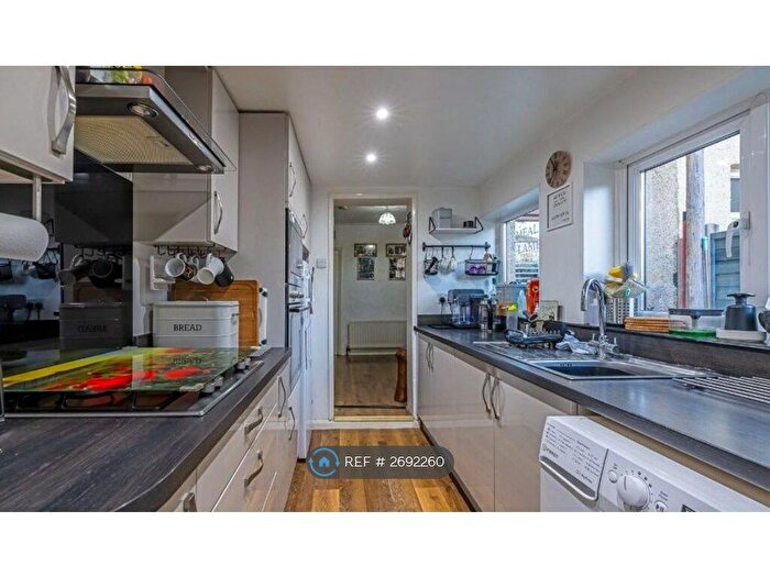 3 Bedroom Terraced House To Rent In Richmond Road, Grays, RM17