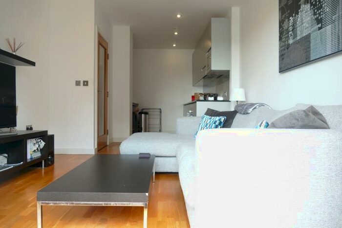 1 Bedroom Flat To Rent In Roberts Wharf, East Street, LS9
