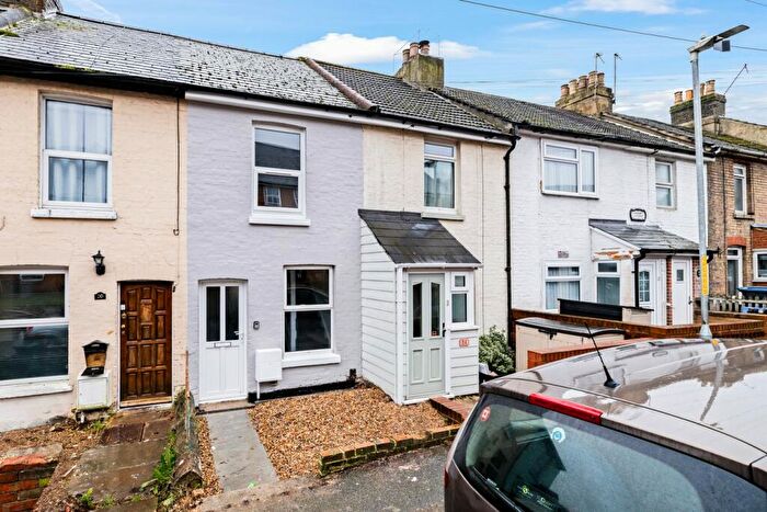 2 Bedroom Terraced House For Sale In Primrose Road, Dover, CT17