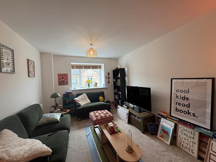 1 Bedroom Flat To Rent In Coxhill Way, Aylesbury, HP21