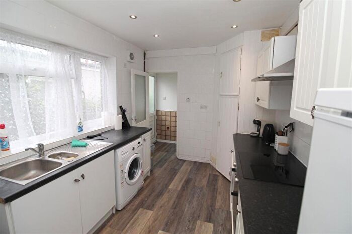 4 Bedroom House To Rent In Richards Street, Cathays, Cardiff, CF24