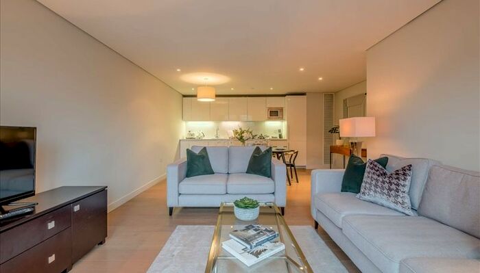 3 Bedroom Flat To Rent In Merchant Square East, Paddington, W2