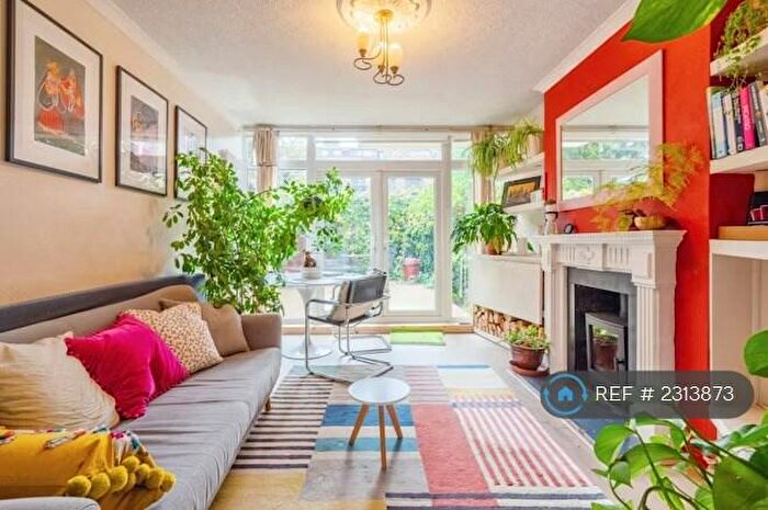 1 Bedroom Flat To Rent In Wenlock Street, London, N1