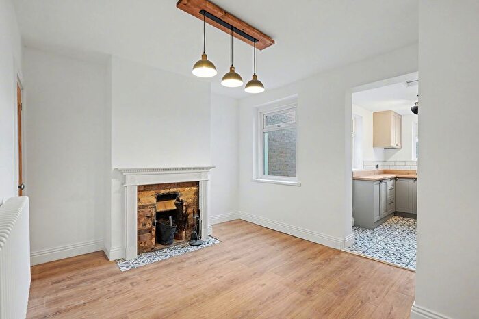 2 Bedroom Terraced House For Sale In High Street, Wouldham, ME1